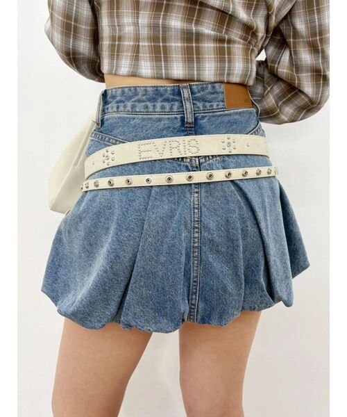 EVRIS（エヴリス）の「バルーンデニムショートパンツ（デニムスカート・レディース・ブラック/ブルー・MEDIUM/SMALL）」の5枚目の写真