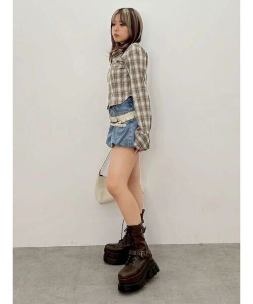 EVRIS（エヴリス）の「バルーンデニムショートパンツ（デニムスカート・レディース・ブラック/ブルー・MEDIUM/SMALL）」の7枚目の写真