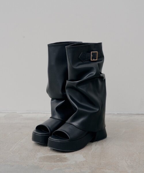Chico(チコ)の「2wayカバーブーツサンダル(サンダル・レディース・ベージュ/ブラック/ブラウン・LARGE/MEDIUM/SMALL)」の16枚目の写真
