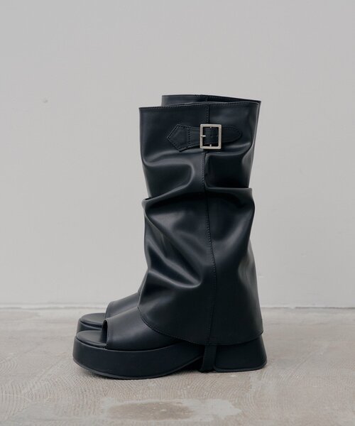 Chico(チコ)の「2wayカバーブーツサンダル(サンダル・レディース・ベージュ/ブラック/ブラウン・LARGE/MEDIUM/SMALL)」の17枚目の写真