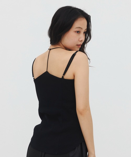 UNITED TOKYO(ユナイテッドトウキョウ)の「【万能】レイヤードホルターカップインキャミソール|夏服/ウォッシャブル/ブラトップ/シーズンレス/極上の着心地(キャミソール・レディース・ブラック/ベージュ・FREE)」の2枚目の写真
