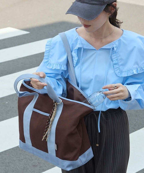 BONLECILL Marche(ボンルシールマルシェ)の「【BONLECILL Marche】《保冷ポケット付き》キャンバスBIGトートバッグ/マザーズバッグ(トートバッグ・レディース・アイボリー/ブラウン/チャコールグレー/バーガンディー/キャメル/ネイビー・FREE)」の11枚目の写真