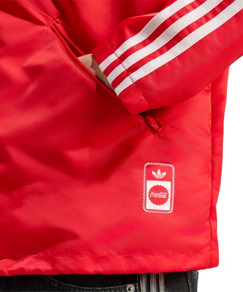 adidas(アディダス)の「adidas COCA COLA CLASSIC SPORT NYLON PARKA / アディダス コカ コーラ クラシック スポーツ ナイロン パーカー(ナイロンジャケット・メンズ・レッド・XL/L/M/S/XXL)」の7枚目の写真