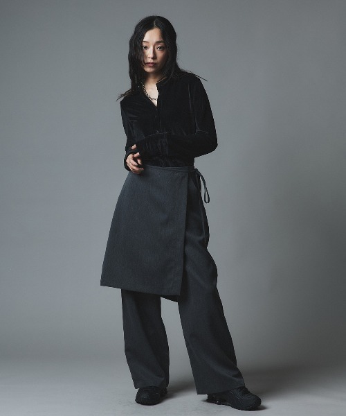 W:Huku(フーク)の「ベロア コンパクト カーディガン / Velour Compact Cardigan(カーディガン/ボレロ・レディース・ネイビー/ベージュ/ブラック/ブラウン・FREE)」の16枚目の写真