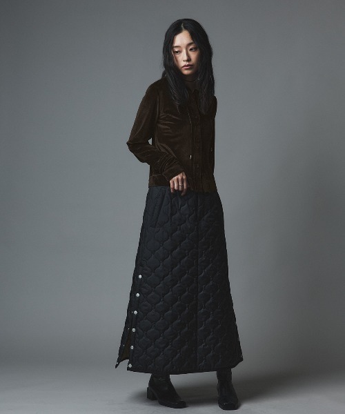 W:Huku(フーク)の「ベロア コンパクト カーディガン / Velour Compact Cardigan(カーディガン/ボレロ・レディース・ネイビー/ベージュ/ブラック/ブラウン・FREE)」の18枚目の写真