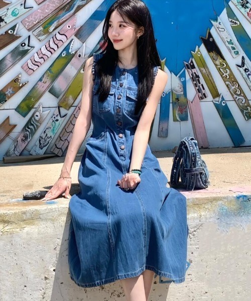semplice（センプリチェ）の「ノースリーブデニムワンピース（ワンピース・レディース・ブルー・M/L/S）」の5枚目の写真