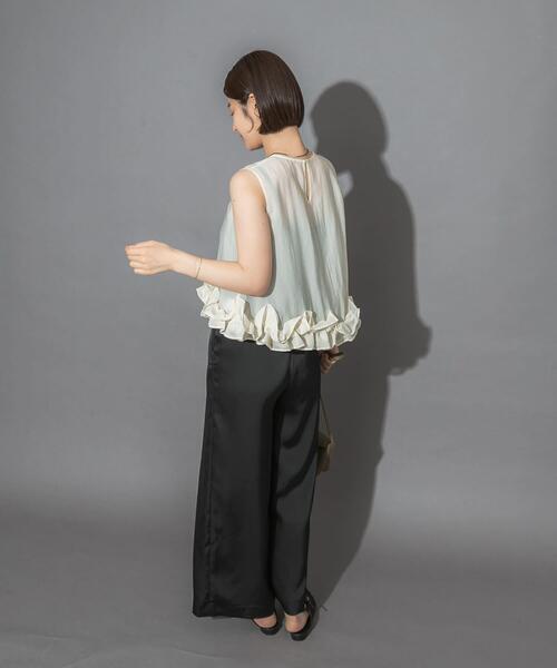 URBAN RESEARCH ROSSO WOMEN(アーバンリサーチ ロッソ)の「フリルヘムブラウスセットアップ(その他パンツ・レディース・ライトブルー/オフホワイト・FREE)」の15枚目の写真