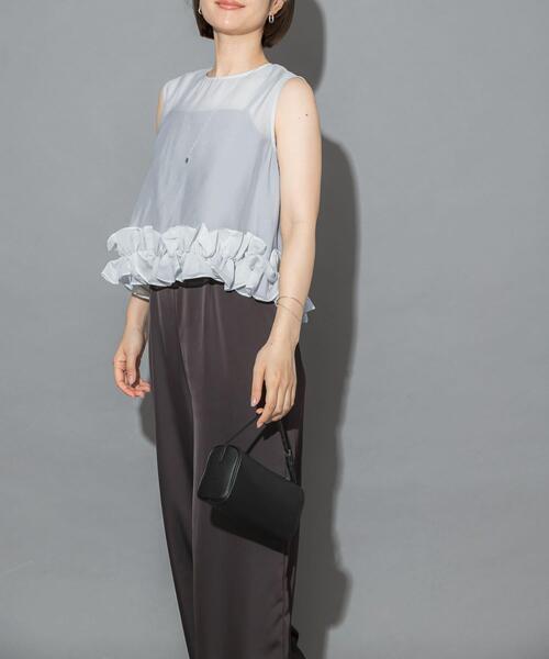 URBAN RESEARCH ROSSO WOMEN(アーバンリサーチ ロッソ)の「フリルヘムブラウスセットアップ(その他パンツ・レディース・ライトブルー/オフホワイト・FREE)」の17枚目の写真