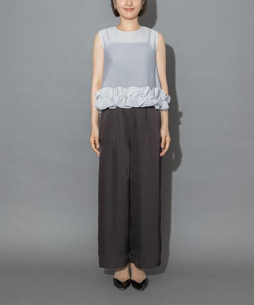 URBAN RESEARCH ROSSO WOMEN(アーバンリサーチ ロッソ)の「フリルヘムブラウスセットアップ(その他パンツ・レディース・ライトブルー/オフホワイト・FREE)」の3枚目の写真