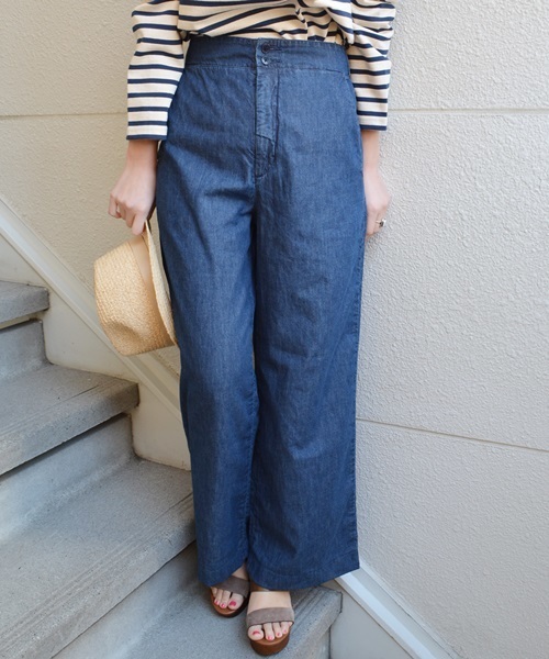 Khaju（カージュ）の「Khaju: デニムワイドパンツ□（デニムパンツ・レディース・ダークブルー/ブルー・27/26）」の2枚目の写真