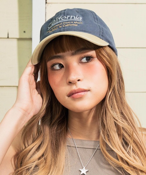anap mimpi(アナップミンピ)の「バイカラー 刺繍 ロゴ キャップ(キャップ・レディース・ベージュ/ダークグレー・F)」の3枚目の写真