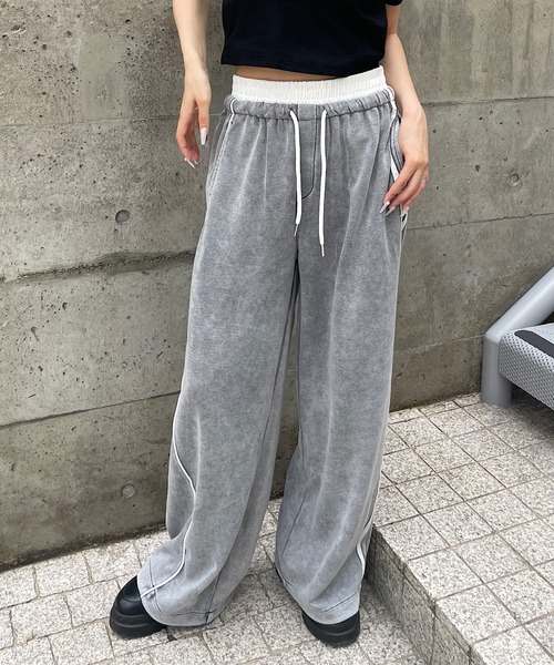 ROGER AND RAW(ロジャーアンドロウ)の「バイカラー サイドラインスウェットパンツ(スウェットパンツ・レディース・ブラック/グレー・FREE)」の4枚目の写真