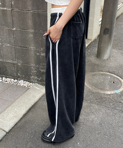 ROGER AND RAW(ロジャーアンドロウ)の「バイカラー サイドラインスウェットパンツ(スウェットパンツ・レディース・ブラック/グレー・FREE)」の16枚目の写真