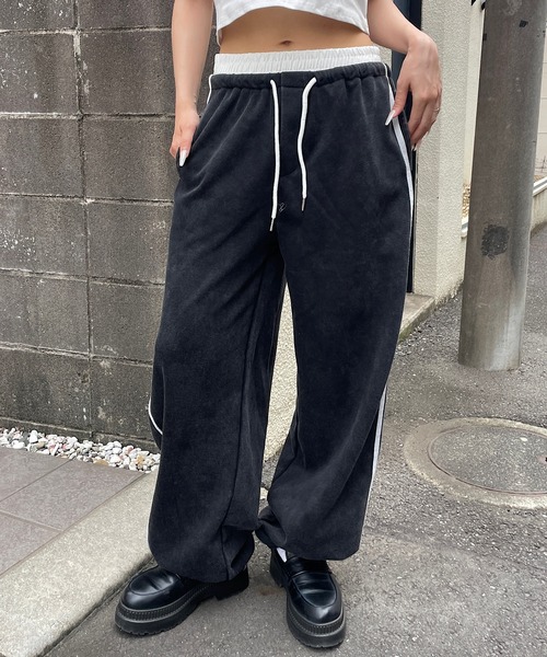 ROGER AND RAW(ロジャーアンドロウ)の「バイカラー サイドラインスウェットパンツ(スウェットパンツ・レディース・ブラック/グレー・FREE)」の20枚目の写真