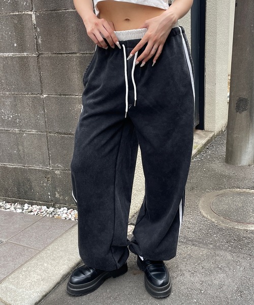 ROGER AND RAW(ロジャーアンドロウ)の「バイカラー サイドラインスウェットパンツ(スウェットパンツ・レディース・ブラック/グレー・FREE)」の21枚目の写真