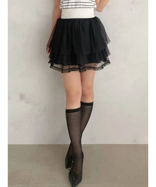 MERCURYDUO(マーキュリーデュオ)の「ティアードチュールミニスカパン(スカート・レディース・オフホワイト/ブラック・FREE)」の2枚目の写真