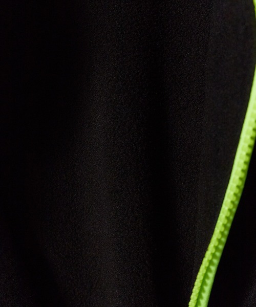 Champion（チャンピオン）の「Champion/チャンピオン HALF ZIP JACKET ハーフジップ ジャケット フリース フロント ブランドロゴ 刺繍 パイピング メンズ レディース 2026年秋冬 秋服（スウェット・メンズ・ブラック/ネイビー/イエロー系/ライトオレンジ系・M/L）」の5枚目の写真