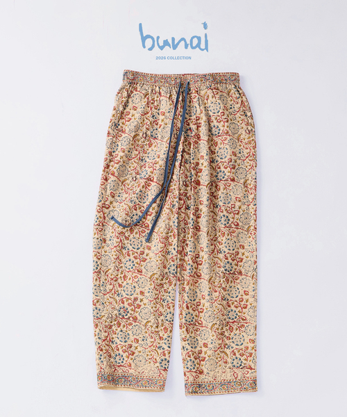 JOURNAL STANDARD relume（ジャーナルスタンダード　レリューム）の「bunai / ブナイ 別注 カラマカリ プリント イージーパンツ（その他パンツ・メンズ・カーキ/ブラック/ネイビー/ブラウン/ベージュ・MEDIUM/LARGE）」の3枚目の写真