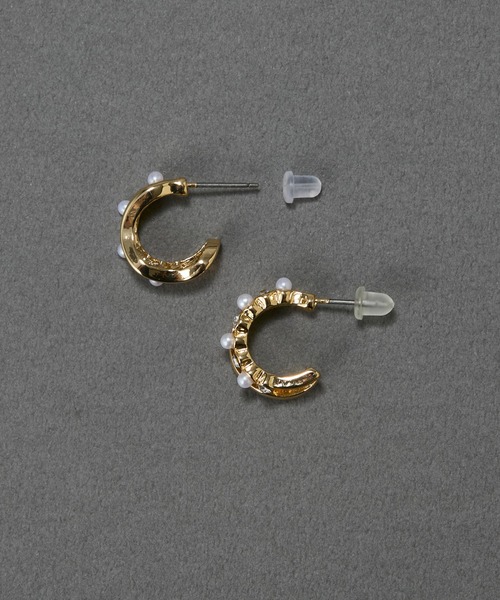 Phoebe（フィービィー）の「【金属アレルギー対応】ダブルラインパールビジューフープピアス/ニッケルフリー　結婚式二次会 セレモニー フォーマル（ピアス（両耳用）・レディース・ホワイト・FREE）」の6枚目の写真