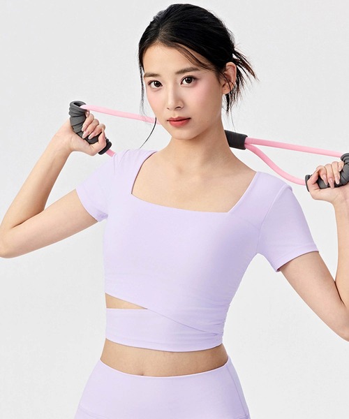 OSYAREVO(オシャレボ)の「ヨガウェア トップス カップ付き カシュクール 半袖(その他トップス・レディース・オフホワイト/アッシュブラウン/ライトブルー/ラベンダー・MEDIUM/SMALL/X-LARGE/LARGE)」の4枚目の写真