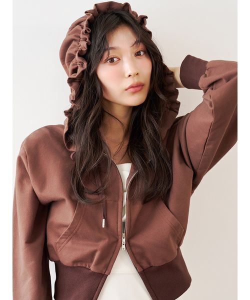 LILY BROWN(リリーブラウン)の「フリルショートフーディー(パーカー・レディース・ホワイト/ブラウン/イエロー・F)」の18枚目の写真