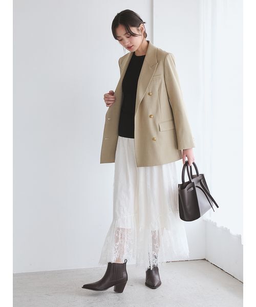 Mila Owen(ミラオーウェン)の「金釦ダブルブレストロングブレザー(テーラードジャケット・レディース・ダークネイビー/ベージュ・F)」の18枚目の写真