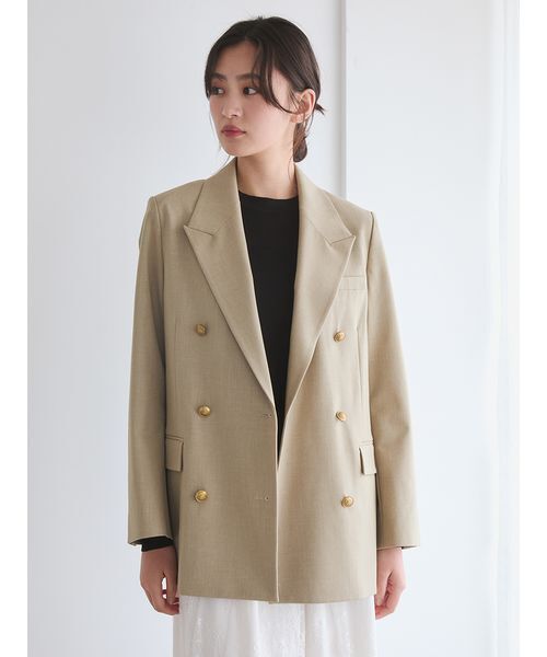Mila Owen(ミラオーウェン)の「金釦ダブルブレストロングブレザー(テーラードジャケット・レディース・ダークネイビー/ベージュ・F)」の2枚目の写真