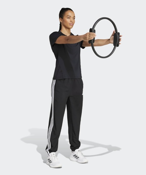 adidas(アディダス)の「トレイン エッセンシャルズ スリーストライプス ウーブンパンツ / アディダス adidas(その他パンツ・レディース・ブラック・XX-LARGE/LARGE/MEDIUM/SMALL/X-LARGE)」の4枚目の写真