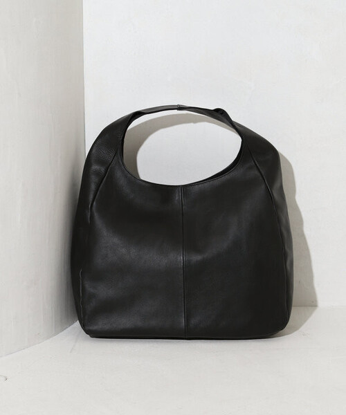 Firsthand(ファーストハンド)の「Firsthand/ファーストハンド Leather Handbag【限定展開】 / ワンハンドルハンドバッグ / 牛革 / 撥水レザー / A4収納可能(ハンドバッグ・メンズ・ブラック・ONE SIZE)」の16枚目の写真