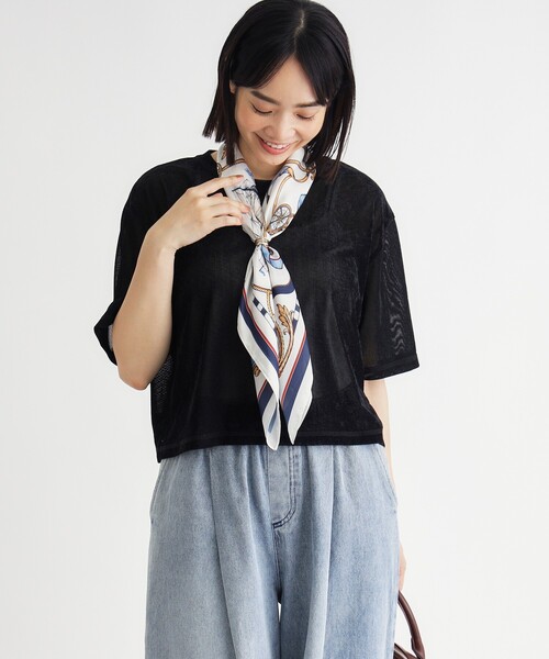 HONEYSUCKLE ROSE(ハニーサックルローズ)の「アソート柄スカーフ(ストール/ショール・レディース・ブルー系8/アイボリー系3/ネイビー系3・99)」の4枚目の写真