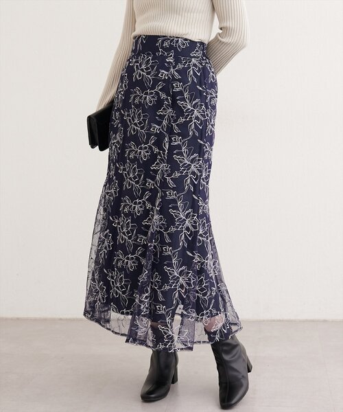 natural couture(ナチュラルクチュール)の「チュール刺繍マーメイドスカート(スカート・レディース・ブラウン/オフホワイト/ネイビー・FREE)」の17枚目の写真