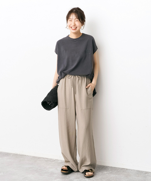 Spick & Span（スピックアンドスパン）の「《WEB限定 / 追加2》ドレープツイルイージーファティーグパンツ（その他パンツ・レディース・ベージュ/ブラック・38/36）」の5枚目の写真