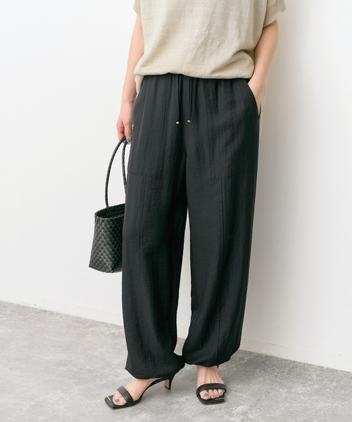 Spick & Span（スピックアンドスパン）の「《WEB限定 / 追加2》ドレープツイルイージーファティーグパンツ（その他パンツ・レディース・ベージュ/ブラック・38/36）」の6枚目の写真