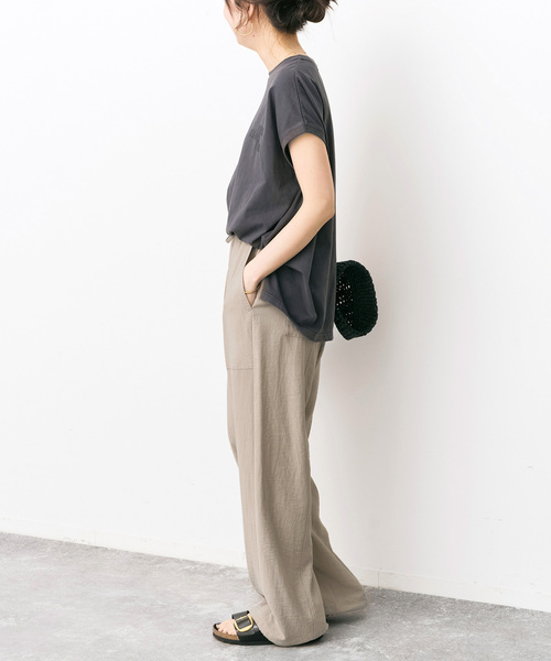 Spick & Span（スピックアンドスパン）の「《WEB限定 / 追加2》ドレープツイルイージーファティーグパンツ（その他パンツ・レディース・ベージュ/ブラック・38/36）」の19枚目の写真
