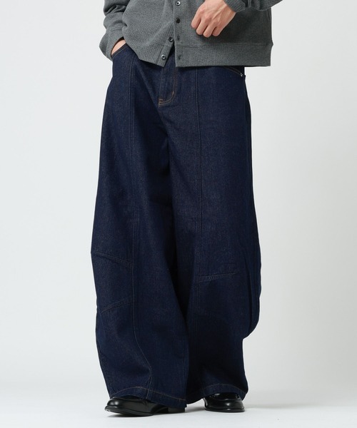 RAGEBLUE(レイジブルー)の「MOTIF EMBROIDERED BAGGY CURVED DENIM PANTS / モチーフ刺繍バギーカーブデニムパンツ(デニムパンツ・メンズ・ネイビー/ブラック・LARGE/MEDIUM)」の10枚目の写真