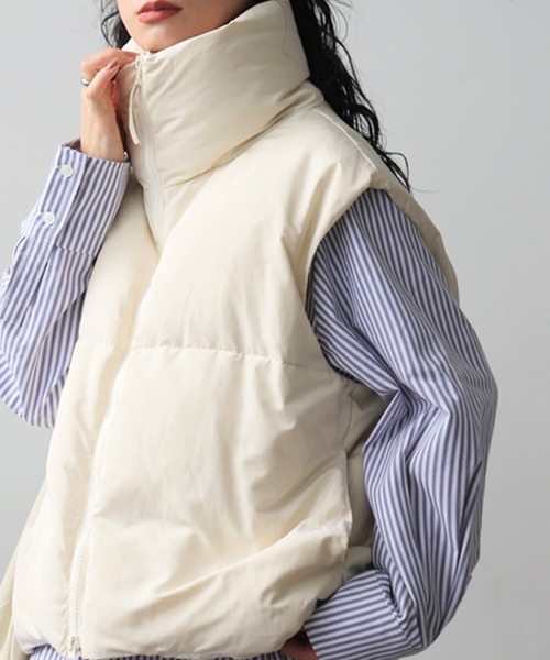 antiqua(アンティカ)の「刺繍ロゴ ダウンベスト(ダウンベスト・レディース・ブラック/アイボリー・ONESIZE)」の4枚目の写真