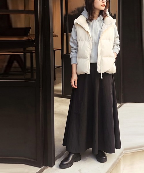 antiqua(アンティカ)の「刺繍ロゴ ダウンベスト(ダウンベスト・レディース・ブラック/アイボリー・ONESIZE)」の7枚目の写真