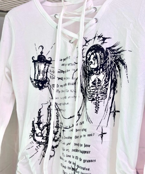 Never mind the XU / Chikashitsu+(ネバーマインド ザ エックスユー / チカシツプラス)の「【BABY09】v-neck ribbon shirring tops / 【ベイビーナイン】Vネックリボンシャーリング長袖Tシャツ(Tシャツ/カットソー・レディース・ホワイト・S)」の4枚目の写真