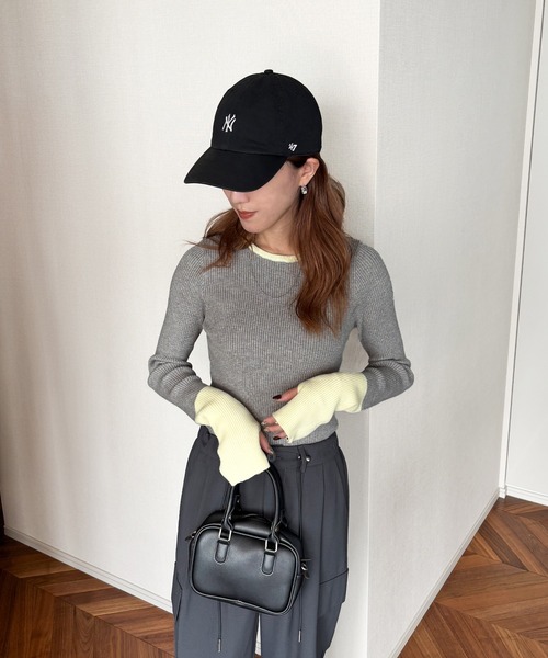 ISOOK(アイスー)の「【ISOOK / アイスー】配色リンガーリブニット / バイカラー リンガーニット リブニット 指穴 サムホール フィンガーホール ロングスリーブ 長袖 ZOZOTOWN限定(Tシャツ/カットソー・レディース・ブラウン/グレー・FREE)」の15枚目の写真