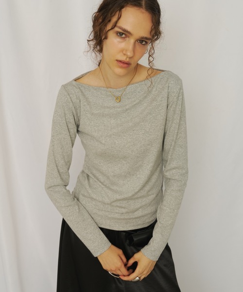 AIC.(エーアイシー)の「ベーシックロングスリーブトップス(Tシャツ/カットソー・レディース・ブラック/オフホワイト/ブラウン/ダークグレー/ネイビー/グレー・FREE)」の17枚目の写真