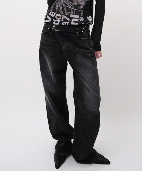 YUNSE(ユンセ)の「プリントストレートデニムパンツ(ブラック)(デニムパンツ・レディース・その他・SMALL/MEDIUM)」の1枚目の写真
