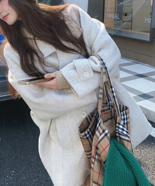 FAVORITO(ファヴォリート)の「スタンドカラーシングルブレストメルトンコート(その他アウター・レディース・オフホワイト/ブラック・F)」の3枚目の写真