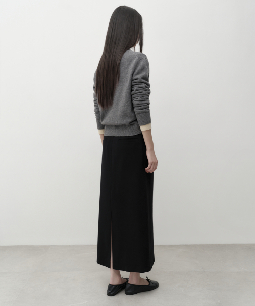 MUSINSA STANDARD WOMAN（ムシンサスタンダードウーマン）の「ウィメンズブラシストレートマキシスカート[ブラック]（スカート・レディース・その他・MEDIUM/LARGE/SMALL/X-SMALL）」の3枚目の写真