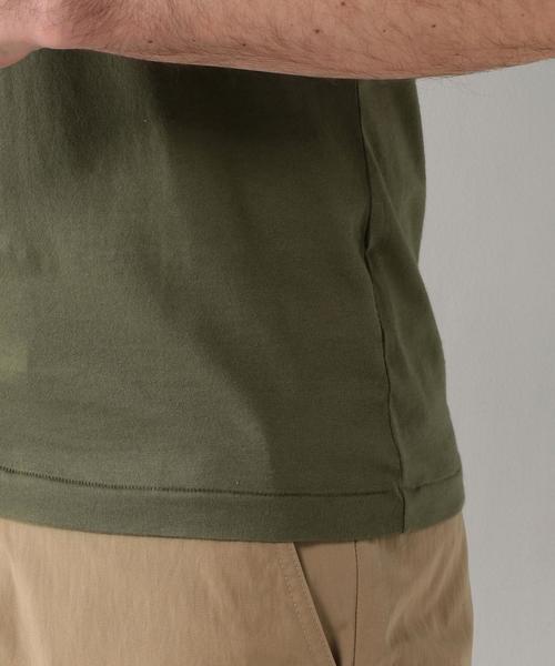 UNITED ARROWS（ユナイテッドアローズ）の「UA ECSP コットン Vネック カットソー◆（Tシャツ/カットソー・メンズ・オリーブ・LARGE/X-SMALL/X-LARGE/MEDIUM/SMALL）」の8枚目の写真