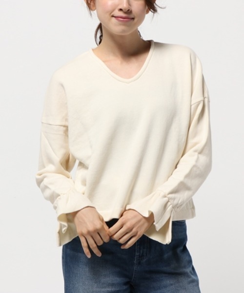 RNA-N(アールエヌエーエヌ)の「M0598 ふんわり裏毛デザインプルオーバー(スウェット・レディース・キナリ/ブラック/カーキ/グレー・MEDIUM)」の2枚目の写真