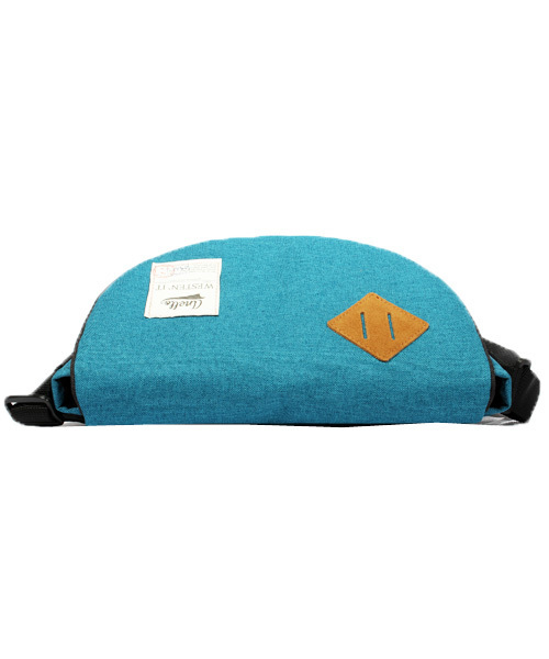 anello（アネロ）の「ナイロンメッセンジャーバッグ anello（メッセンジャーバッグ・メンズ・ブルー/ライトグレー/ベージュ/ネイビー/ブラック/ワイン/カモフラージュ/グレー/その他1/その他・FREE）」の18枚目の写真