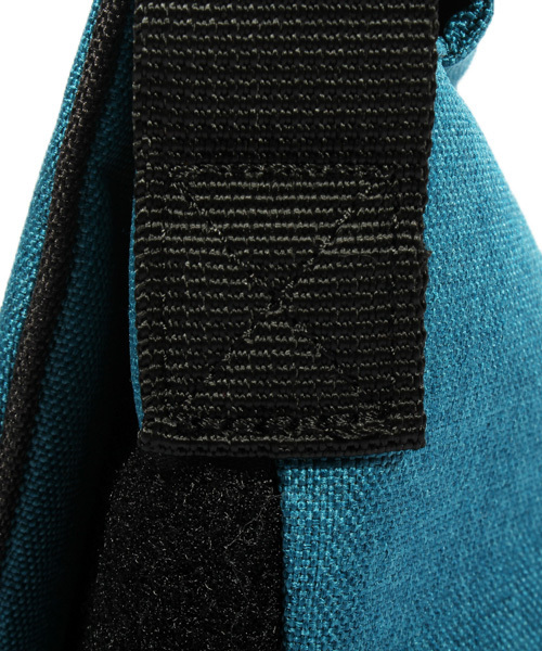 anello（アネロ）の「ナイロンメッセンジャーバッグ anello（メッセンジャーバッグ・メンズ・ブルー/ライトグレー/ベージュ/ネイビー/ブラック/ワイン/カモフラージュ/グレー/その他1/その他・FREE）」の20枚目の写真