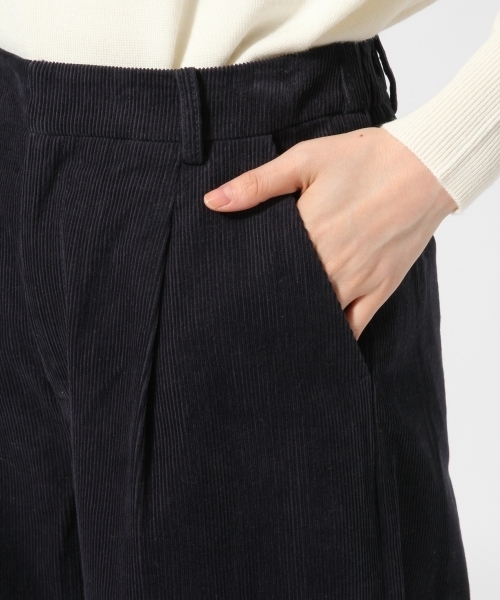 GLOBAL WORK（グローバルワーク）の「コーデュロイワイドパンツ/741507（その他パンツ・レディース・ダークブラウン/ホワイト/ネイビー・MEDIUM/LARGE）」の6枚目の写真