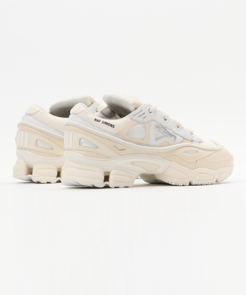 adidas by RAF SIMONS（アディダスバイラフシモンズ）の「adidas by Raf Simons Ozweego Bunny （スニーカー・メンズ・ホワイト・25/26/27/28）」の4枚目の写真