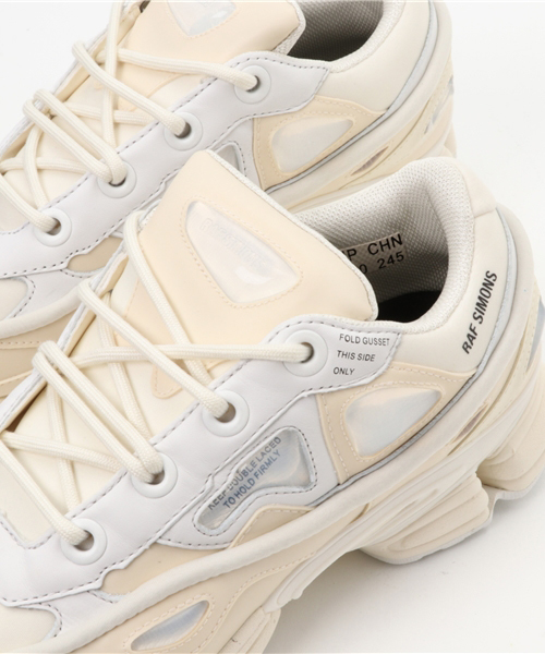 adidas by RAF SIMONS（アディダスバイラフシモンズ）の「adidas by Raf Simons Ozweego Bunny （スニーカー・メンズ・ホワイト・25/26/27/28）」の6枚目の写真